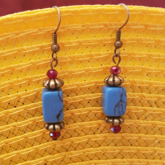 Earrings - Picture 4 of 4